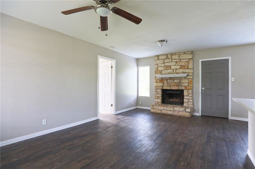 More Photos Of 1410 Ransom St, Pflugerville Office Residential For Lease