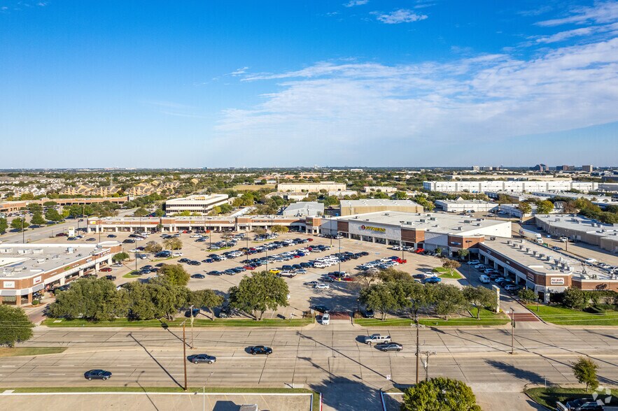 More Photos Of 2810 E Trinity Mills Rd, Carrollton Freestanding For Sale