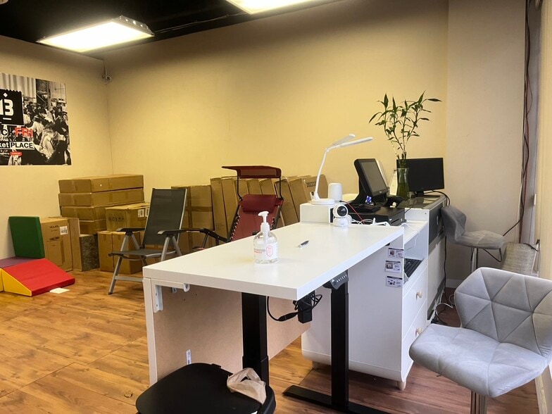 More Photos Of 8888 Odlin Cres, Richmond Storefront Retail Office For Lease