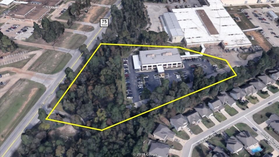 More Photos Of 10586 Highway 75 N, Willis Unknown For Lease