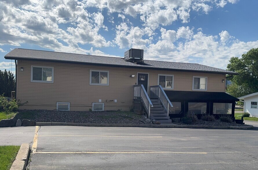More Photos Of 433 Grand Canyon Dr, Madison Office For Sale
