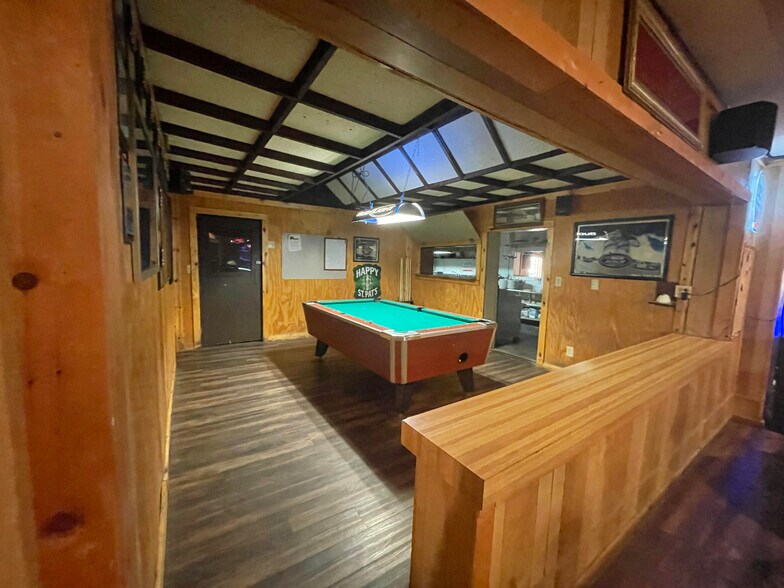 More Photos Of 1145 Lafayette Ave, Terre Haute Restaurant For Sale