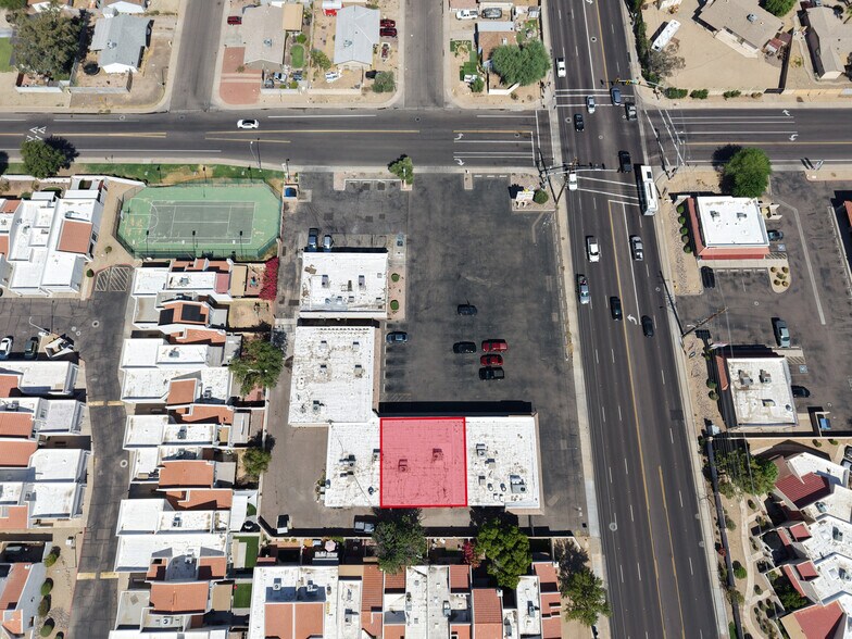 More Photos Of 4714-4730 W Olive Ave, Glendale Storefront For Lease