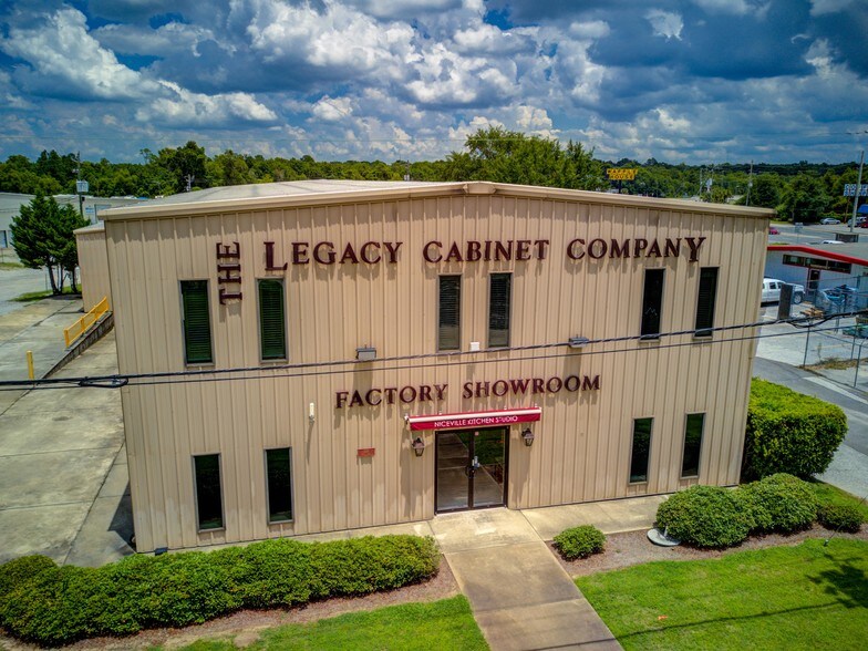 More Photos Of 108 Kelly Rd, Niceville Showroom For Lease