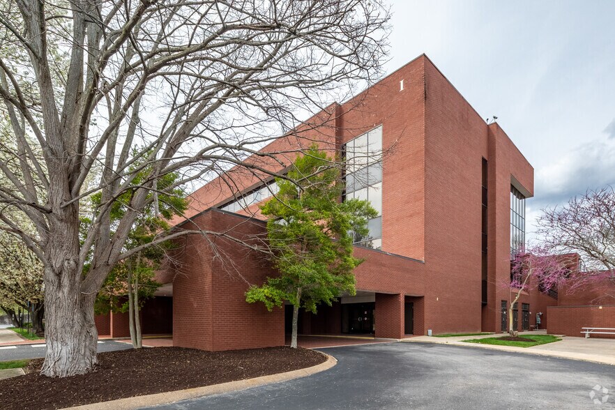 More Photos Of 3055 Lebanon Pike, Nashville Unknown For Lease