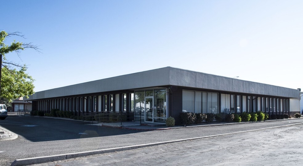 More Photos Of 1030-1050 Bible Way, Reno Office For Sale