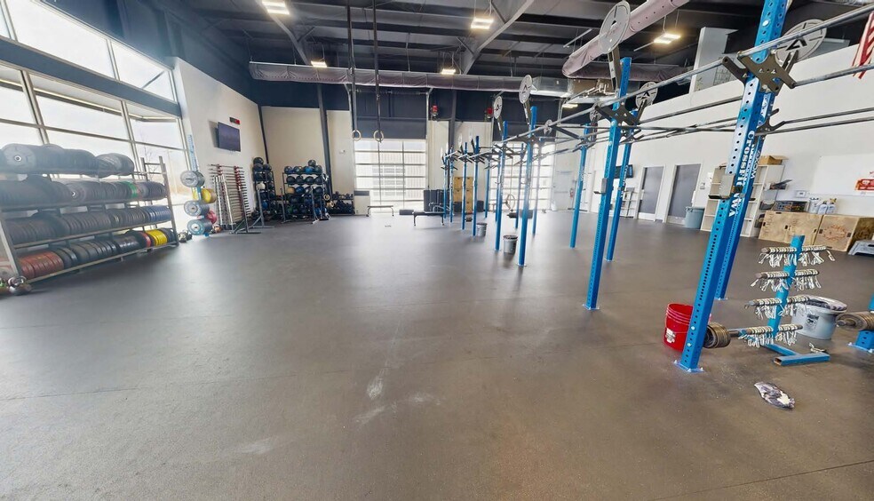 More Photos Of 2702 Little Flock Dr, Little Flock Flex For Lease