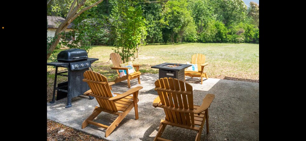 More Photos Of 2001 N 61st Ave, Pensacola Apartments For Sale