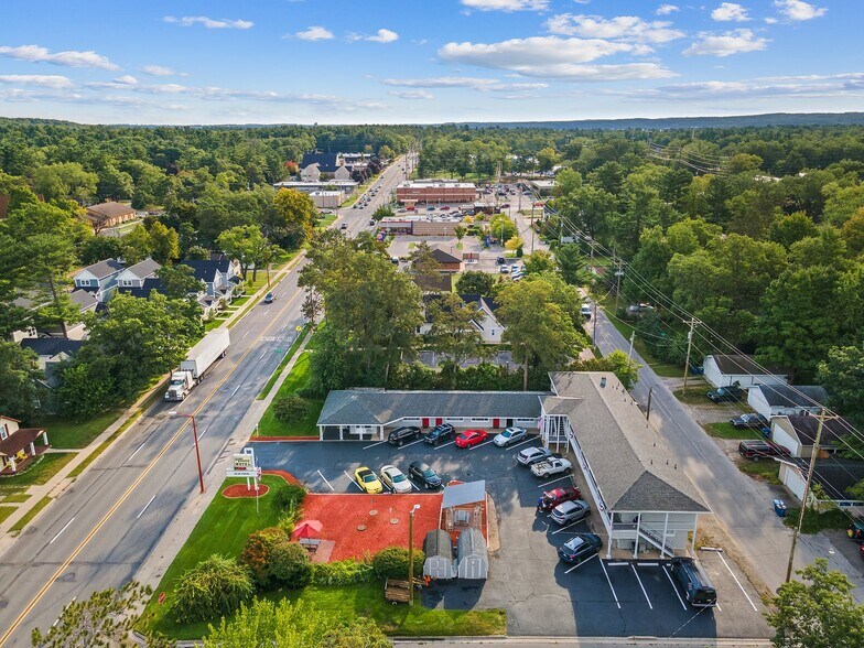 More Photos Of 1010 E Front St, Traverse City Hotel For Sale