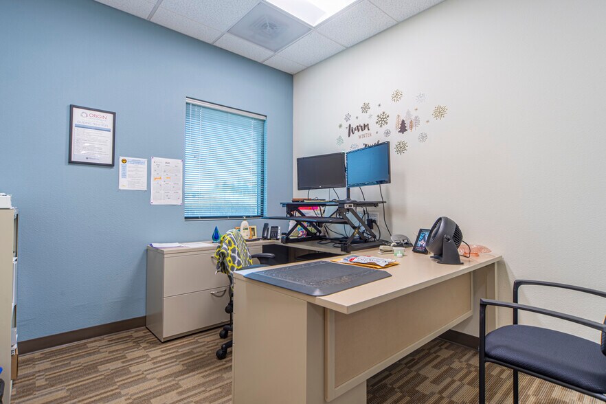 More Photos Of 2755 Pence Loop SE, Salem Medical For Sale