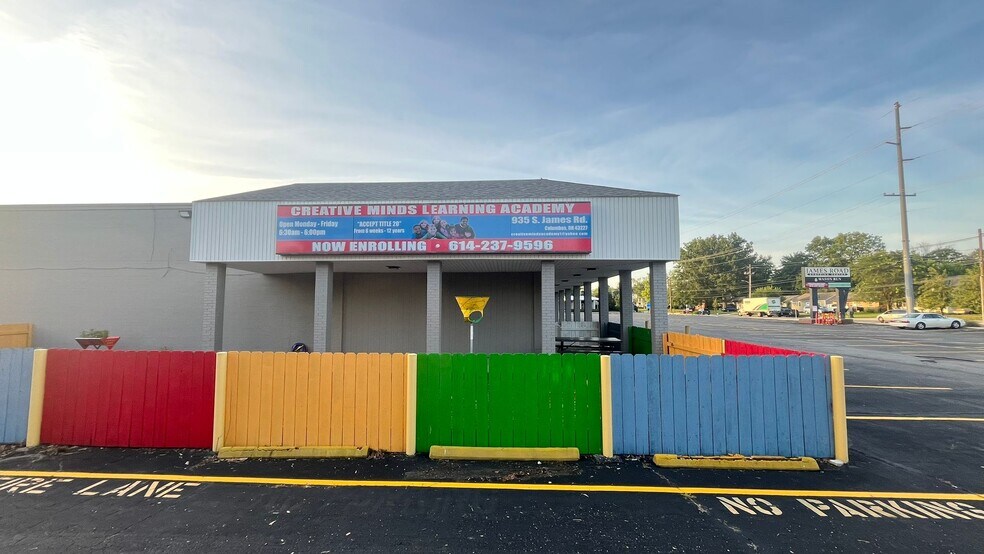 More Photos Of 901-927 James Rd, Columbus Unknown For Lease