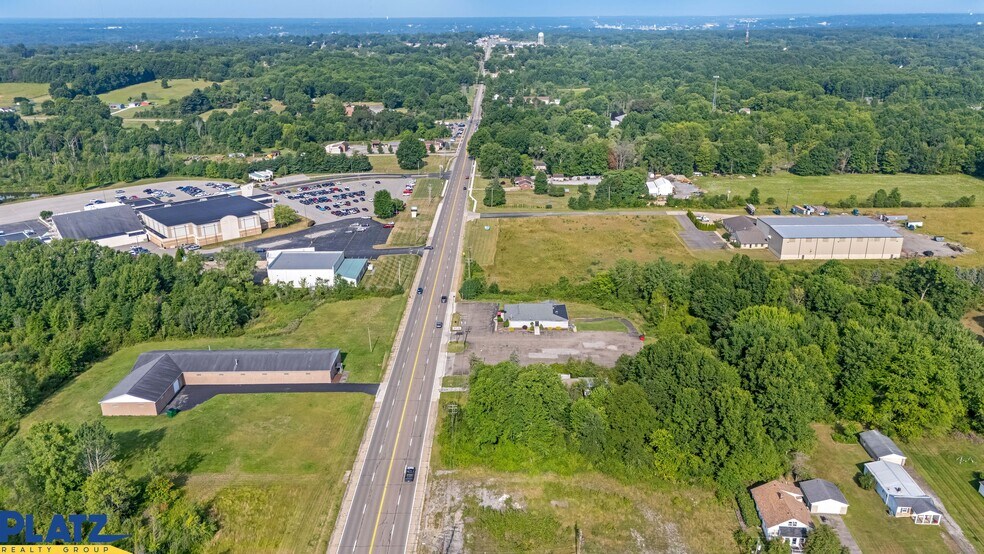 More Photos Of 4040 McCartney Rd, Lowellville Bar For Sale