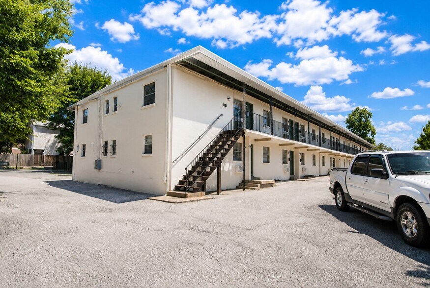 More Photos Of 1122 Garvin Pl, Louisville Apartments For Sale