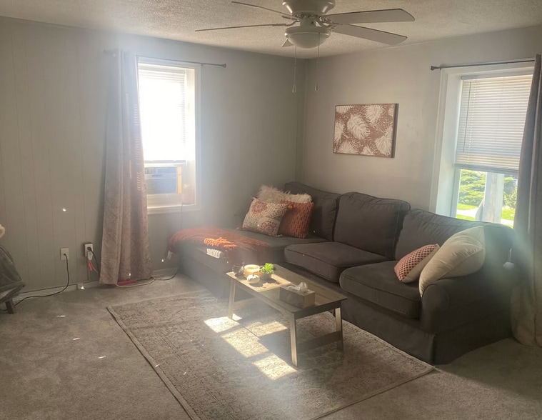 More Photos Of 140 N West St, Crown Point Apartments For Sale