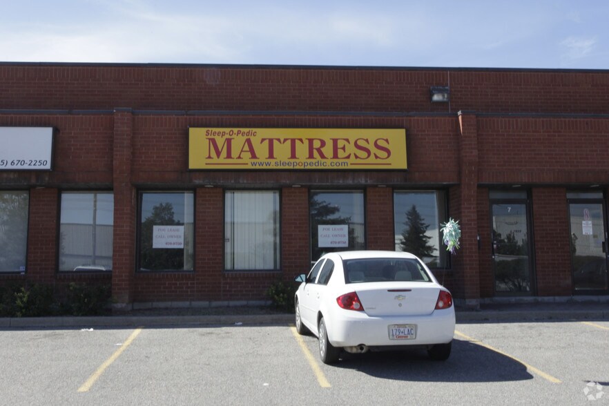 More Photos Of 6380 Tomken Rd, Mississauga Flex For Lease