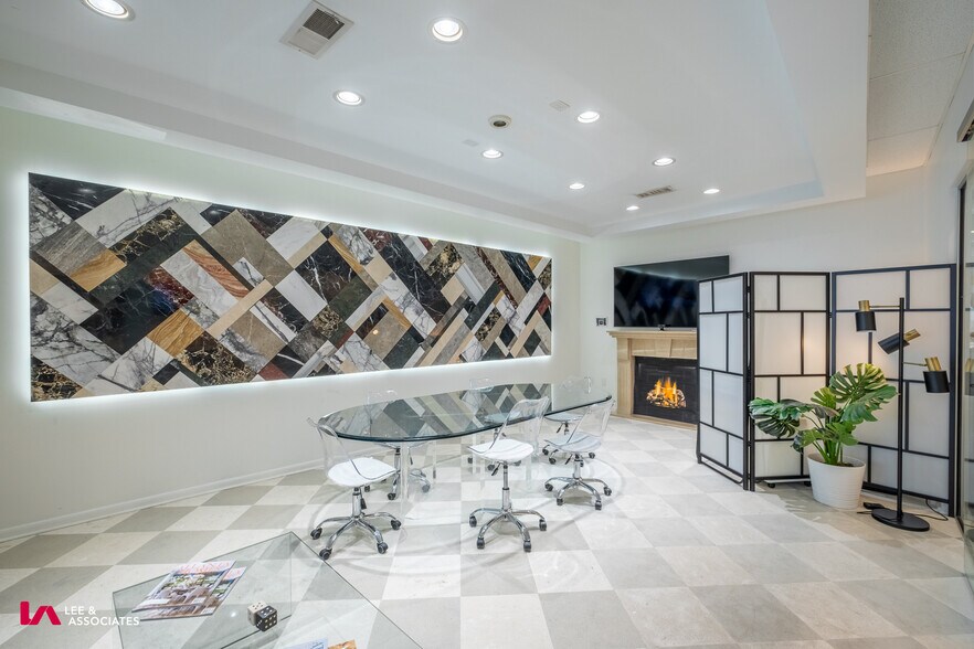 More Photos Of 729-743 Lambert Dr NE, Atlanta Light Distribution For Sale