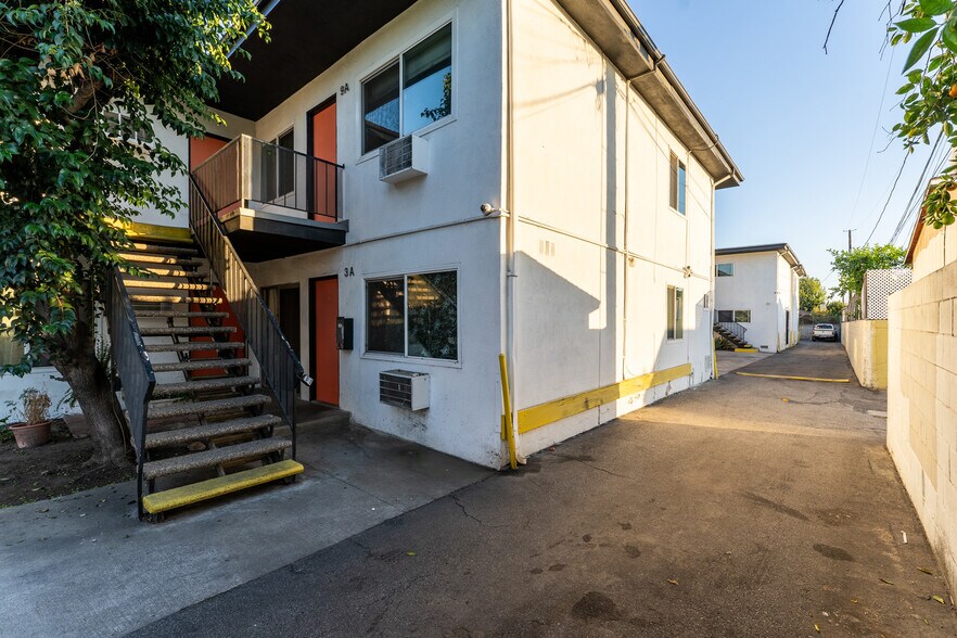 More Photos Of 14924 Roscoe Blvd, Panorama City Apartments For Sale