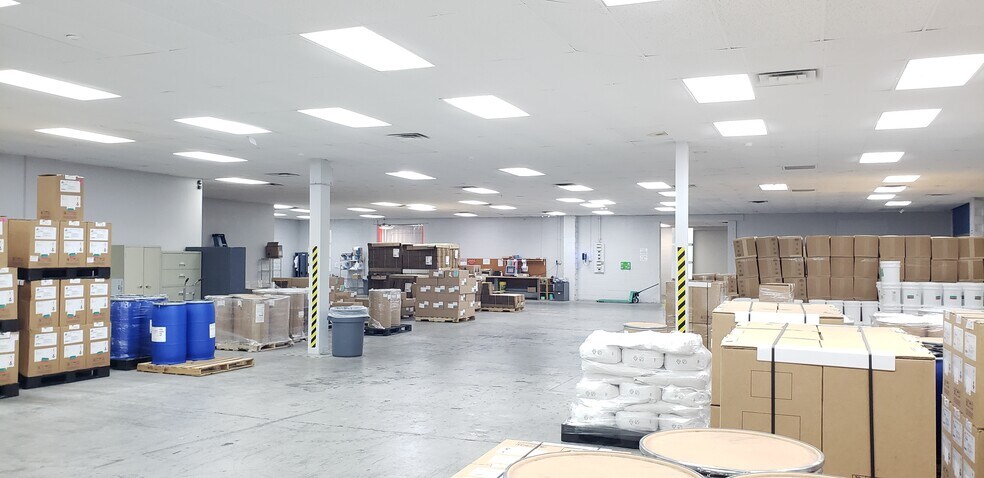 More Photos Of 123 Larned St, Syracuse Manufacturing For Lease