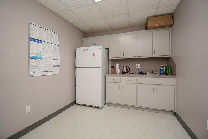 More Photos Of 193 Schmidt Rd, Sealy Freestanding For Sale