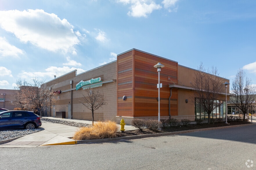 More Photos Of Parker Rd @ Arapahoe, Aurora Unknown For Lease