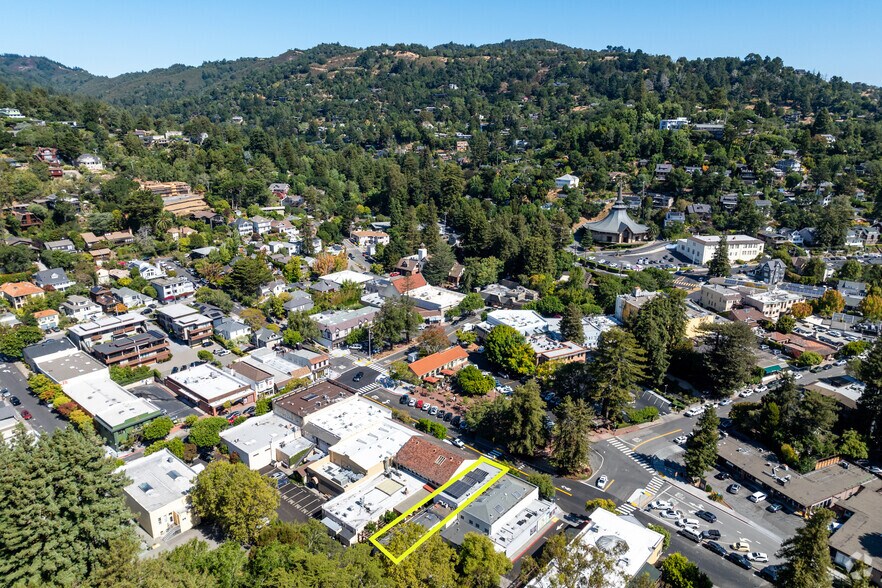 More Photos Of 30 Miller Ave, Mill Valley Storefront For Sale