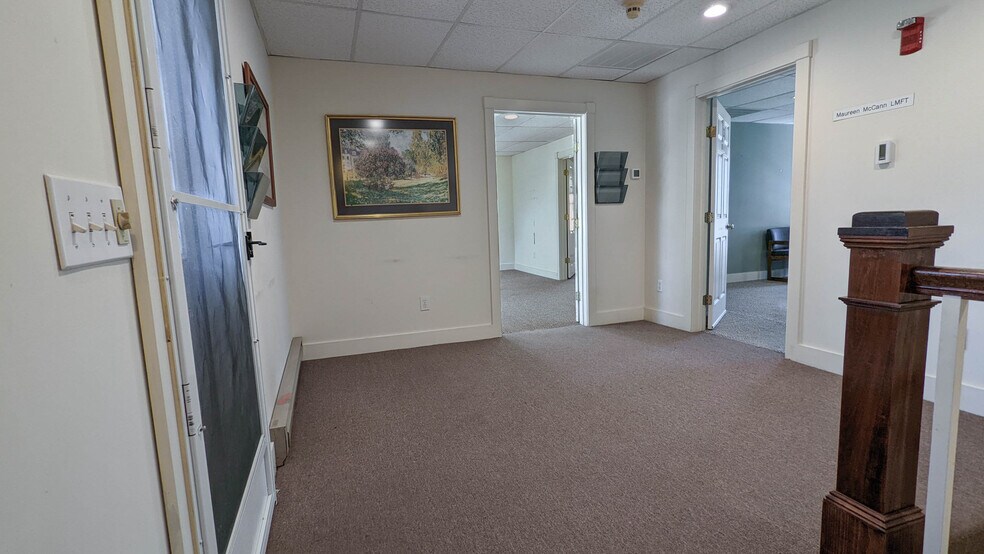 More Photos Of 191 Main St, Old Saybrook Loft Creative Space For Lease