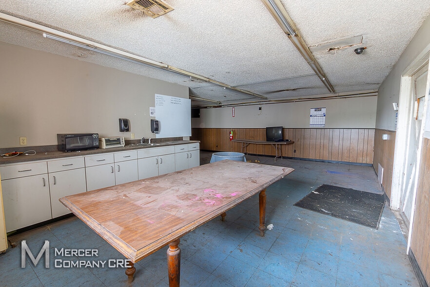 More Photos Of 340 S Eckroat St, Oklahoma City Unknown For Lease