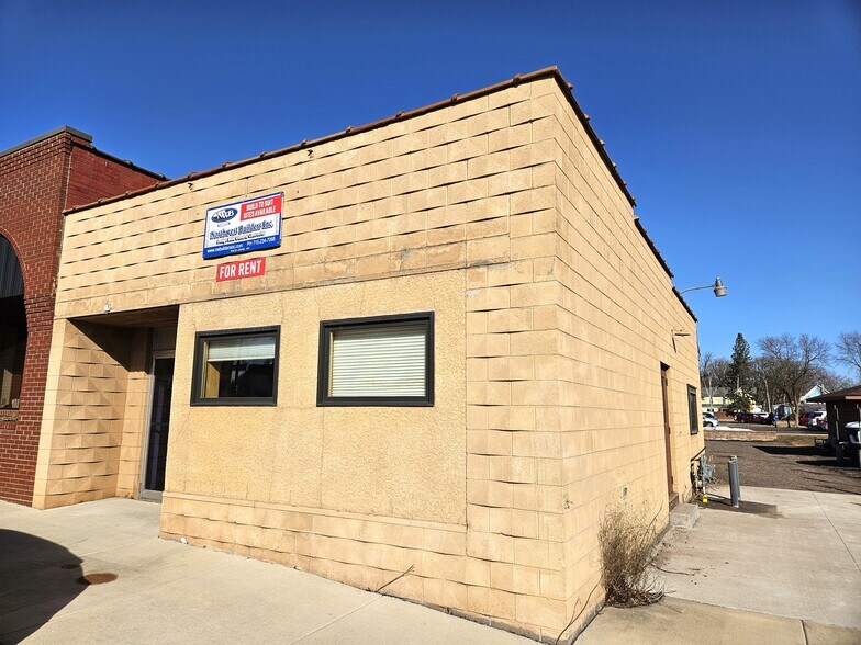 Primary Photo Of 15 E Eau Claire St, Rice Lake Office For Sale