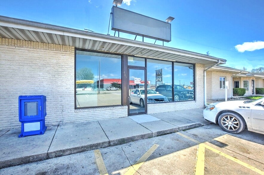 Primary Photo Of 1489-1499 E Eldorado St, Decatur Storefront Retail Office For Lease