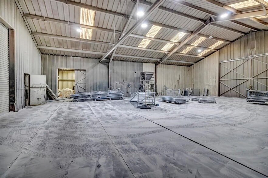 More Photos Of 438 Sardis Church Rd, Moultrie Industrial For Sale