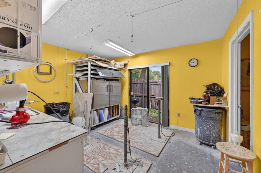 More Photos Of 7 W Main St, Apopka Office For Sale