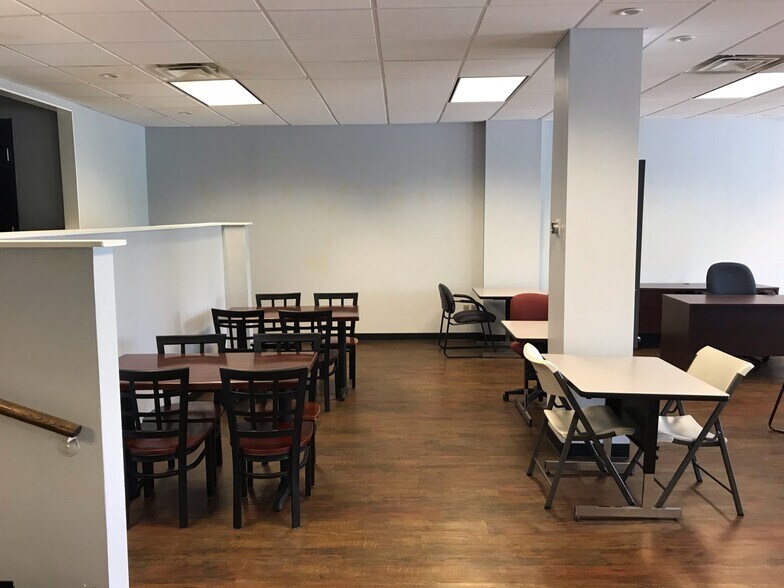 More Photos Of 592-594 N 2nd St, Memphis Freestanding For Sale