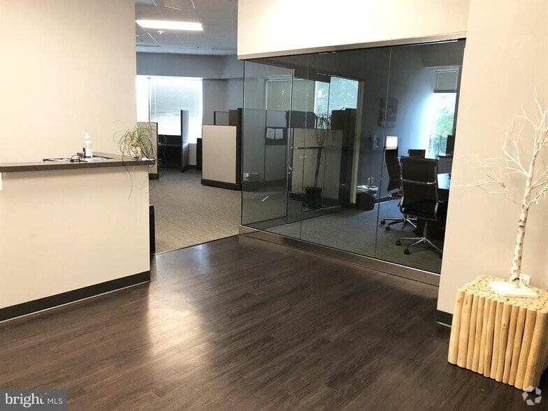 More Photos Of 4201 Northview Dr, Bowie Office For Lease