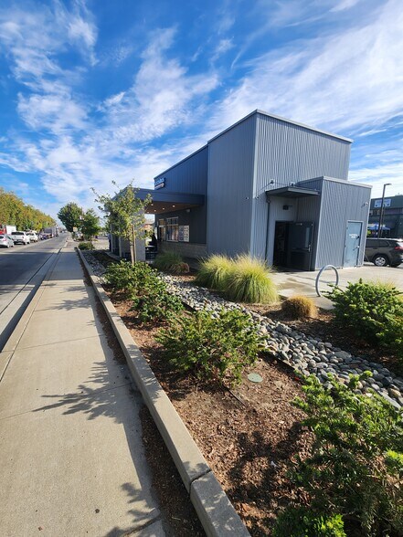 More Photos Of 1021 B St, Marysville General Retail For Sale