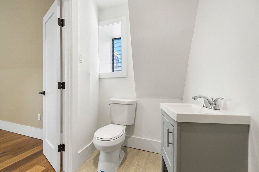 More Photos Of 1935 Spruce St, Philadelphia Apartments For Sale