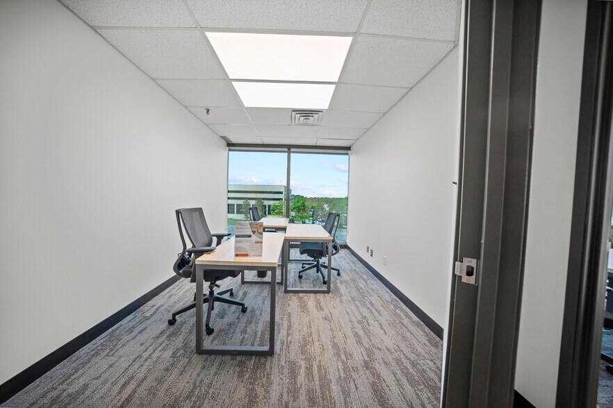 More Photos Of 4807 Rockside Rd, Independence Coworking Space