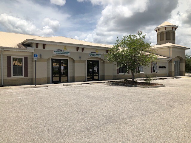 More Photos Of 22655 Bayshore Rd, Port Charlotte Office For Sale