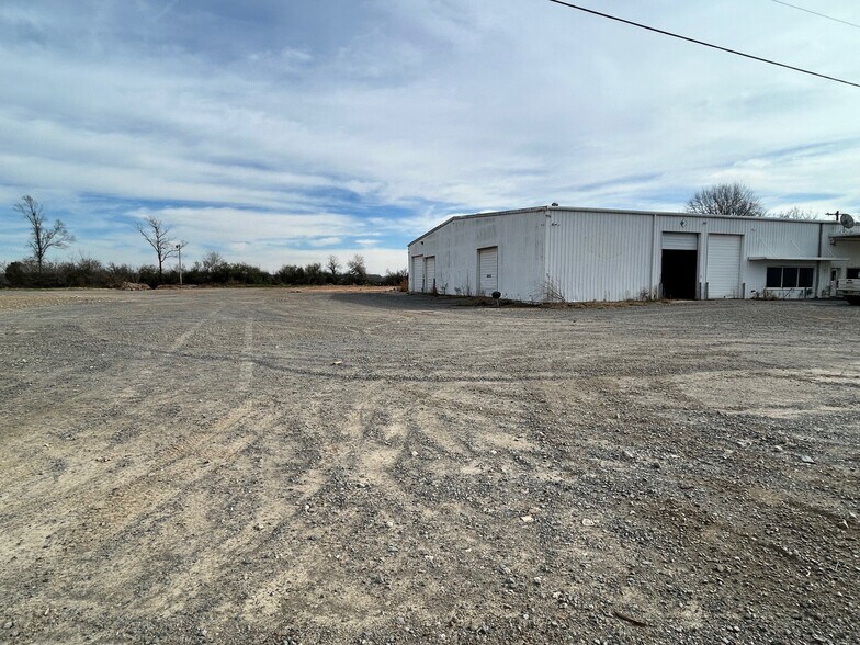 More Photos Of 200 Maple, Almyra Industrial For Sale