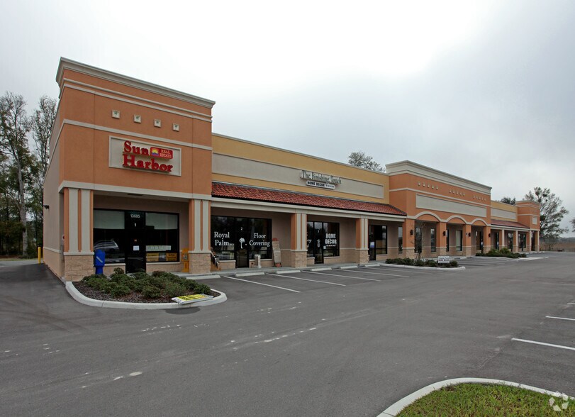 More Photos Of 13685 S US Highway 441, Summerfield Storefront For Lease