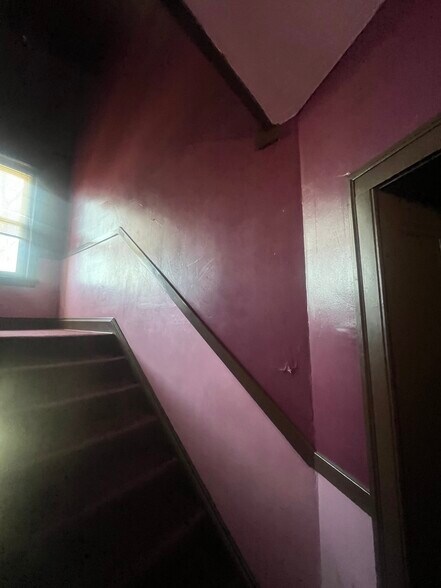 More Photos Of 7951 S Burnham Ave, Chicago Multifamily For Sale