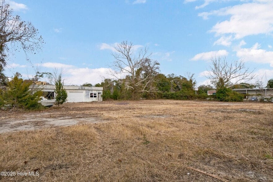 More Photos Of 1403 S 5th Ave, Wilmington Land For Sale