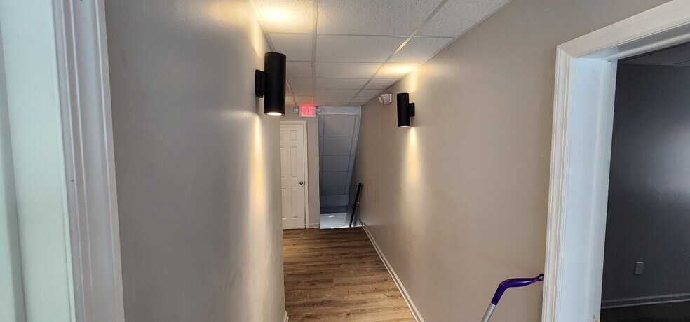 More Photos Of 68-72 Main St, Woodbridge Storefront Retail Residential For Lease