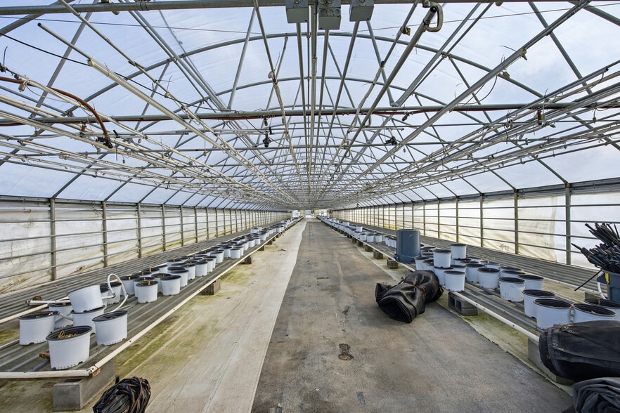 More Photos Of 4610 Hamilton Ln, Lexington Specialty For Sale