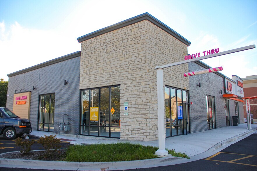 More Photos Of 9500 S 50th Ct, Oak Lawn General Retail For Lease