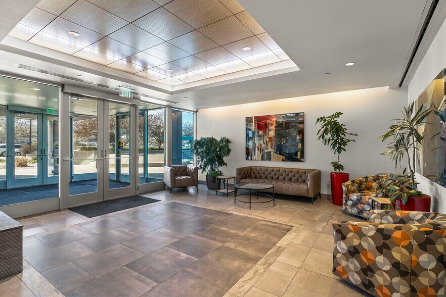 More Photos Of 5250 S Virginia St, Reno Office For Lease