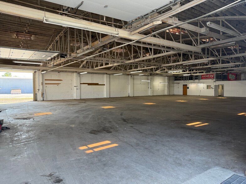 More Photos Of 3740 E 5th Ave, Columbus Warehouse For Lease
