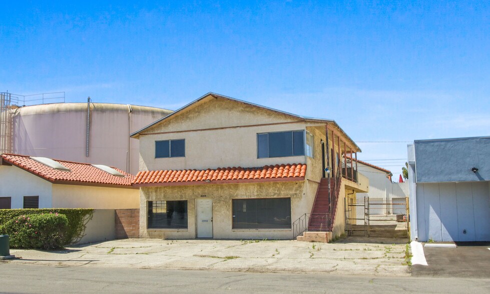 Primary Photo Of 2217 Border Ave, Torrance Light Manufacturing For Sale
