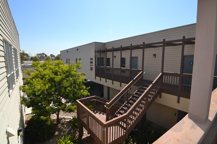 More Photos Of 9373 Hazard Way, San Diego Office For Lease