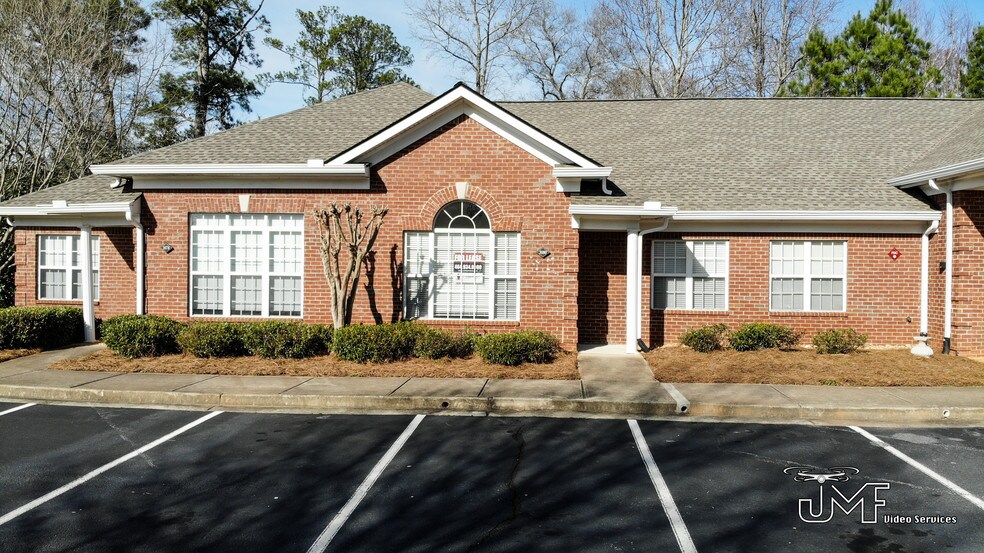 More Photos Of 3578-3592 Old Milton Pky, Alpharetta Medical For Lease