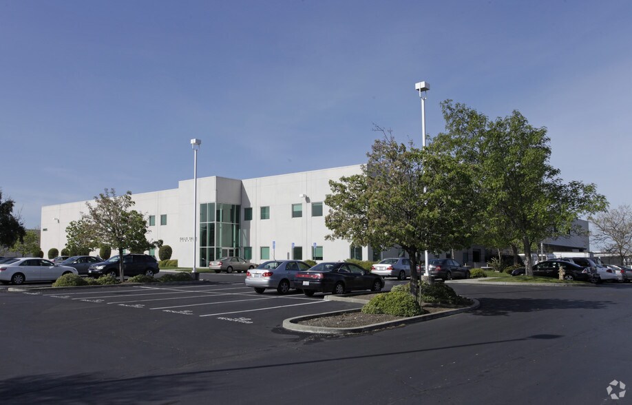 Primary Photo Of 30825 Wiegman Rd, Hayward Warehouse For Lease
